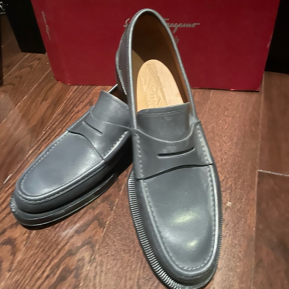 Men’s Ferragamo shoes Slightly used good condition